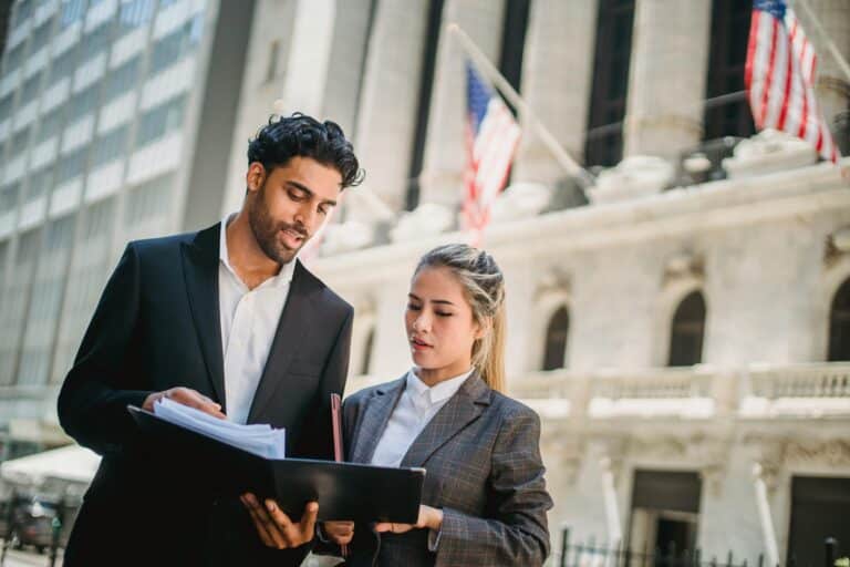 High Ticket Affiliate Opportunities in the USA: An Expert Analysis for 2025